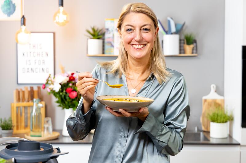  Desi, Suppe, teller, Löffel