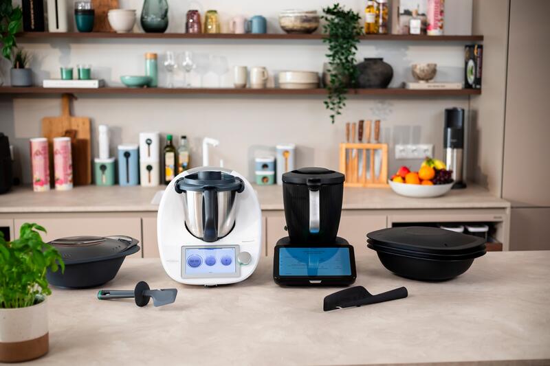 Der Thermomix® TM6 und TM7 nebeneinander in der ZauberTopf-Küche