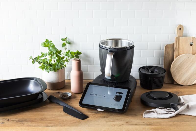 Der Thermomix® TM7 mit allen Zubehörteilen