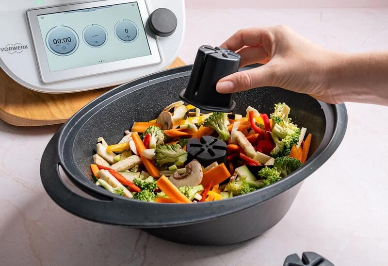 Varoma® Thermomix® mit Gemüse darin
