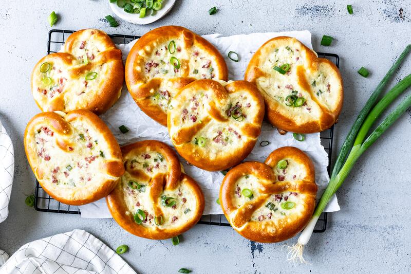 Flammkuchen-Brezeln
