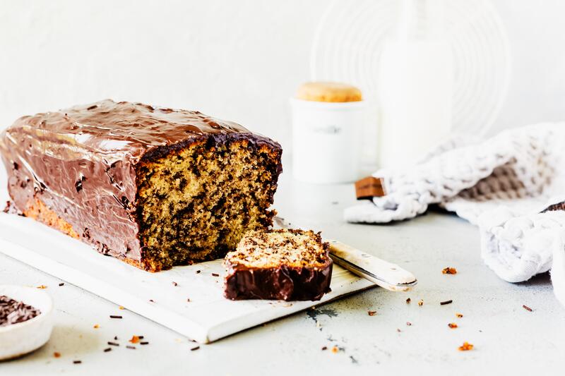 Angeschnittener Ameisenkuchen aus der Kastenform