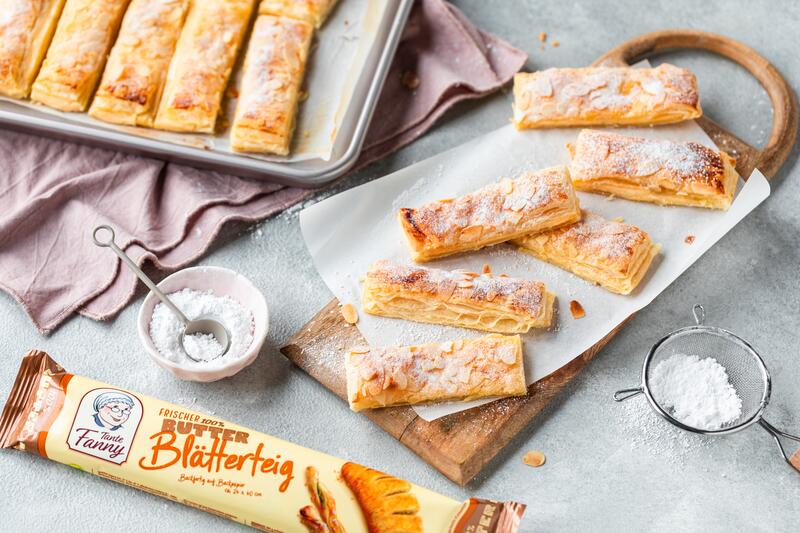 Einfache Quarkstangen mit Vanille mit angelegtem Frischteig von Tante Fanny