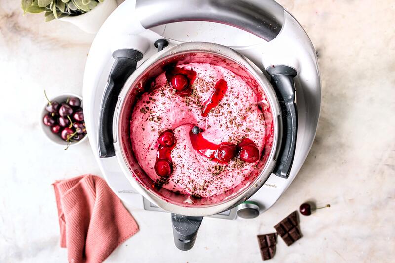 Schwarzwälder-Kirsch-Softeis im Thermomix®