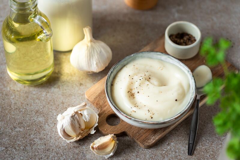 Vegane Aioli aus dem Thermomix® in kleiner Schüssel