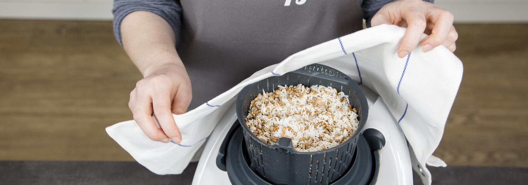 Richtig warmhalten: So geht's im Garkorb und Varoma®