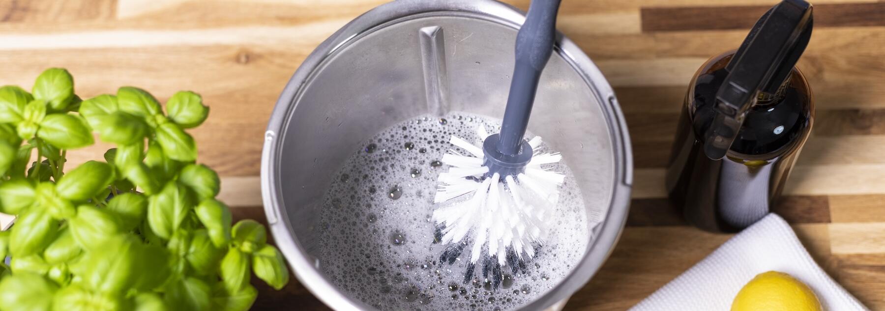 Den Thermomix® vorspülen – so gehts!