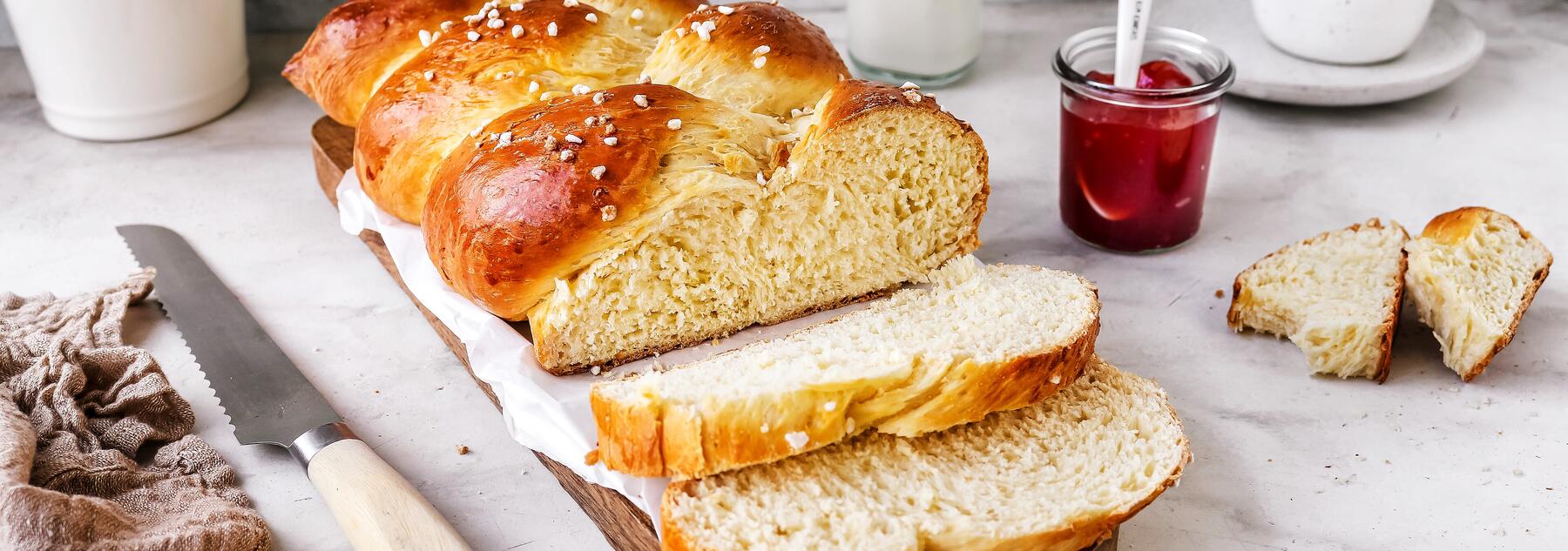 Hefezopf flechten – Mit dieser Anleitung gelingt's