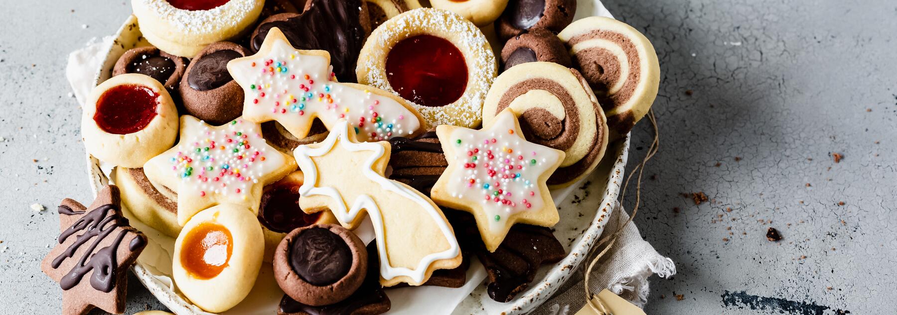 Die beliebtesten Plätzchen-Rezepte für die Weihnachtsbäckerei ⭐️
