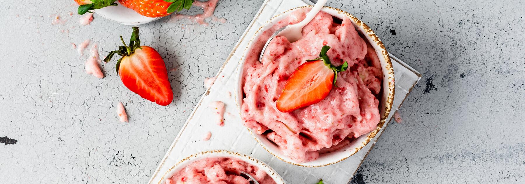 Top 5 Blitz-Desserts mit frischen Erdbeeren