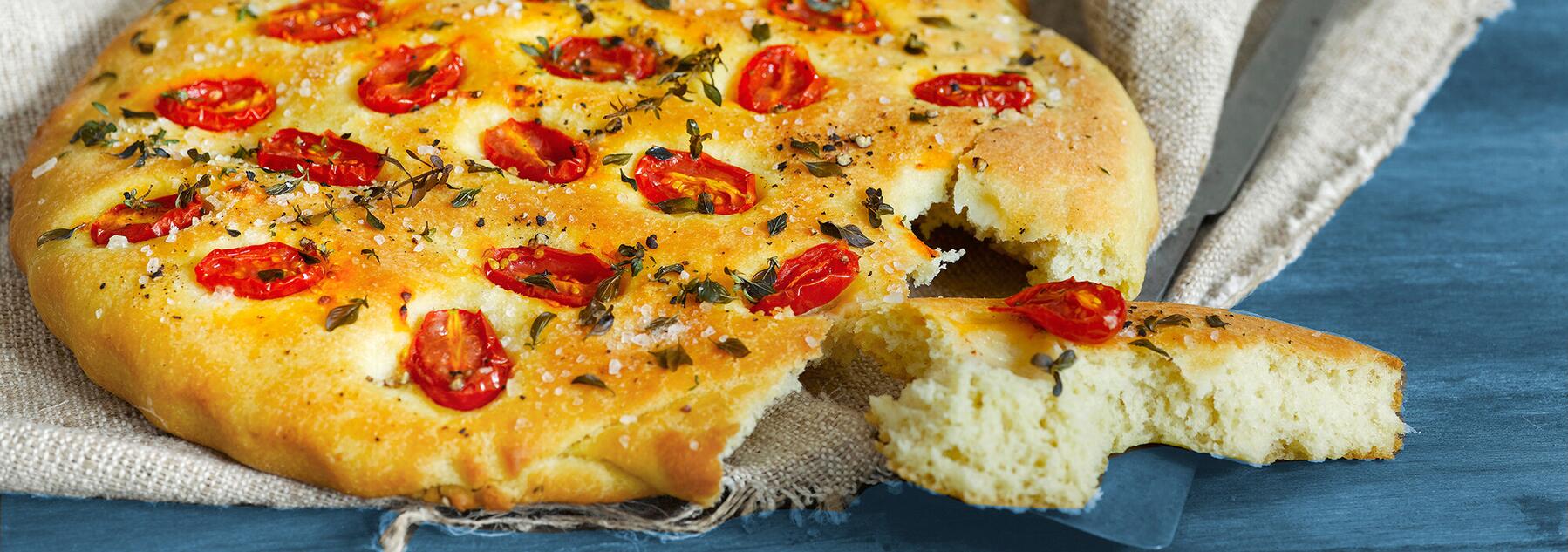 Focaccia backen mit Thermomix® – So einfach geht's! 🫓 🍅