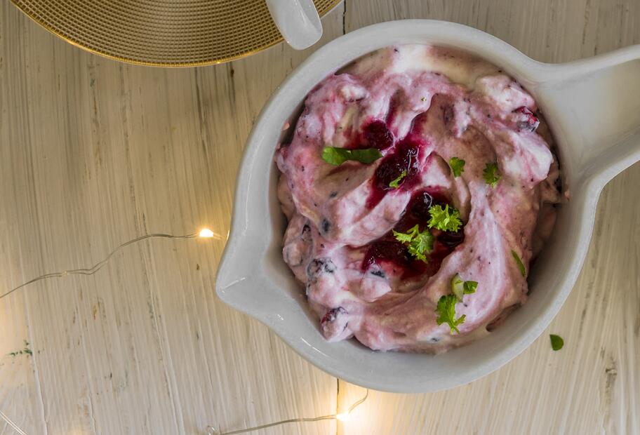 Preiselbeer-Sahne-Soße