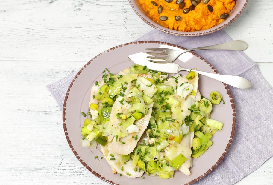 Gedünsteter Kabeljau mit Karottenpüree