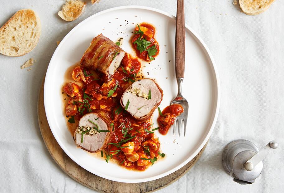 Gefülltes Schweinefilet mit Speck