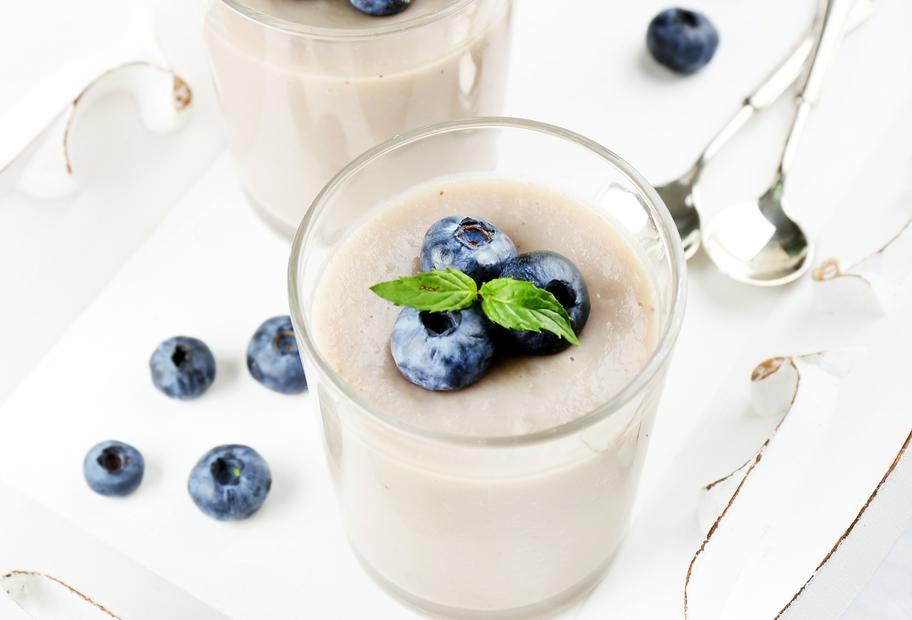 Getreidespeise mit Heidelbeeren