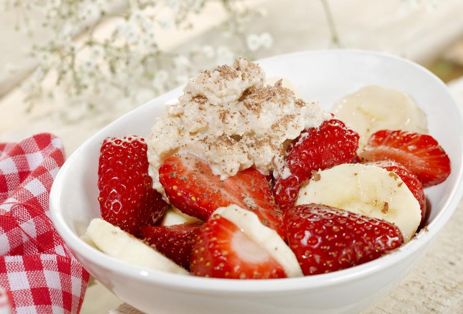 Erdbeersalat mit Haselnusscreme