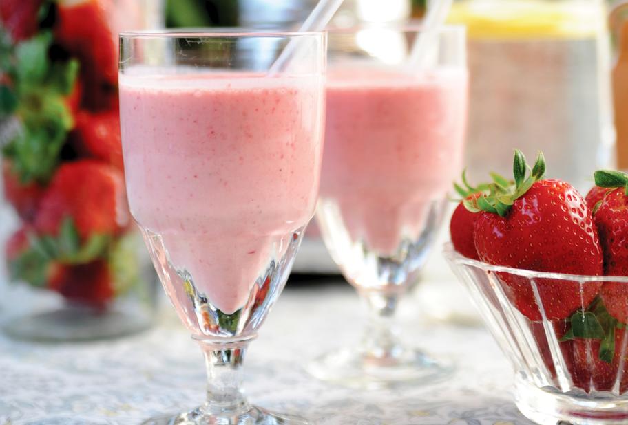 Einfacher Erdbeersmoothie mit Quark