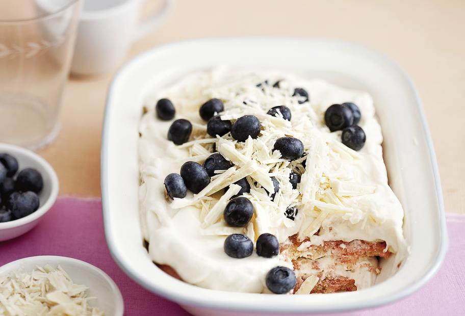 Heidelbeer-Tiramisu mit weißem Schokoladenkern für den Thermomix®