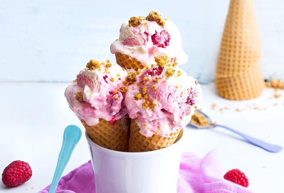 Himbeer-Quark-Eis