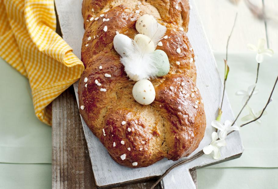 Honigsüßer Osterzopf