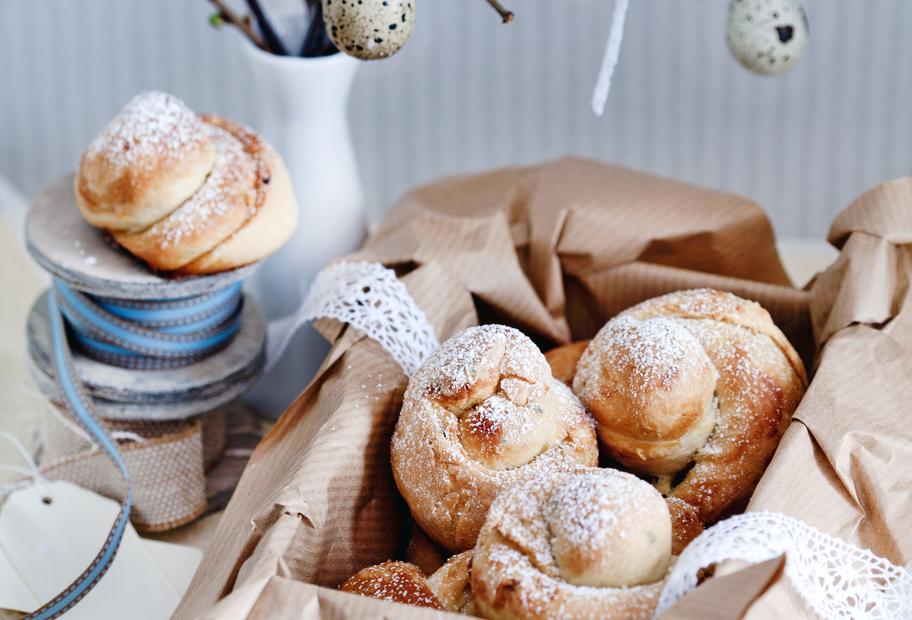 Kleine Hefeschnecken mit Rosmarin
