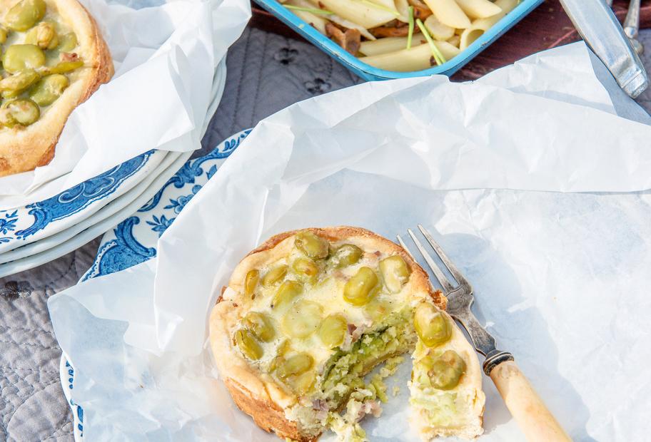 Kleine Quiches mit Dicken Bohnen