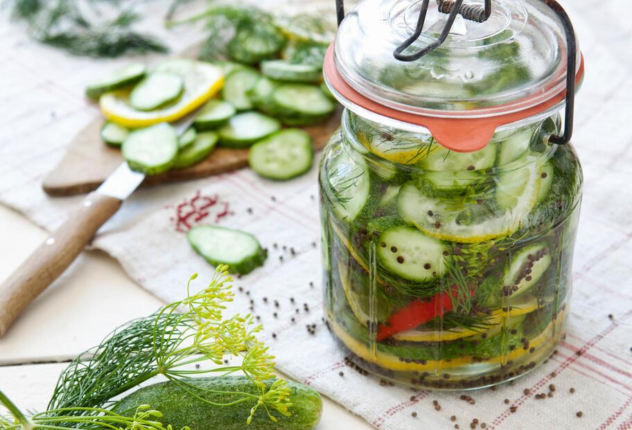 Schnell eingelegte Gurken