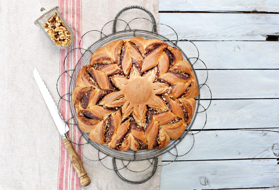 Schokoladen-Hefeteig-Blume