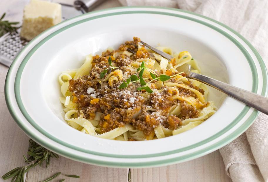 Tagliatelle mit Lamm-Gemüsebolognese