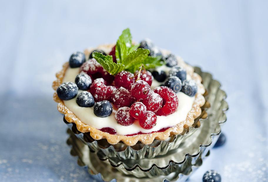 Köstliche Kaffeezeit: Tartelettes mit Beeren