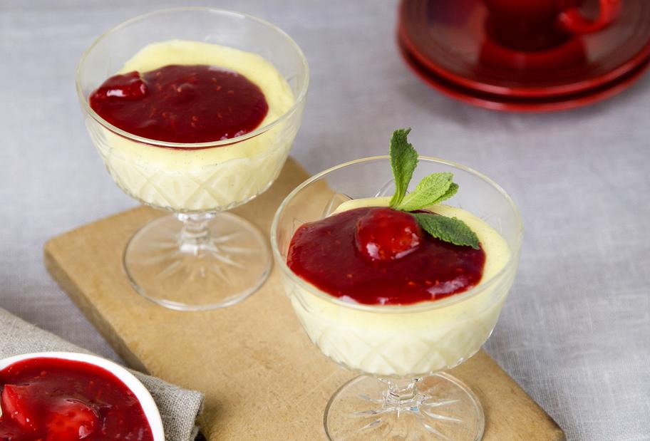 Der einzig wahre Vanillepudding mit Beerengrütze für den Thermomix® Der einzig wahre Vanillepudding mit Beerengrütze für den Thermomix®