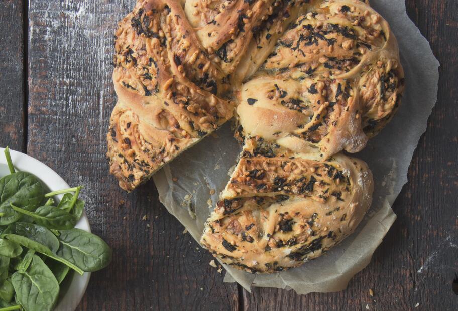 Walnuss-Joghurtdip mit Kresse