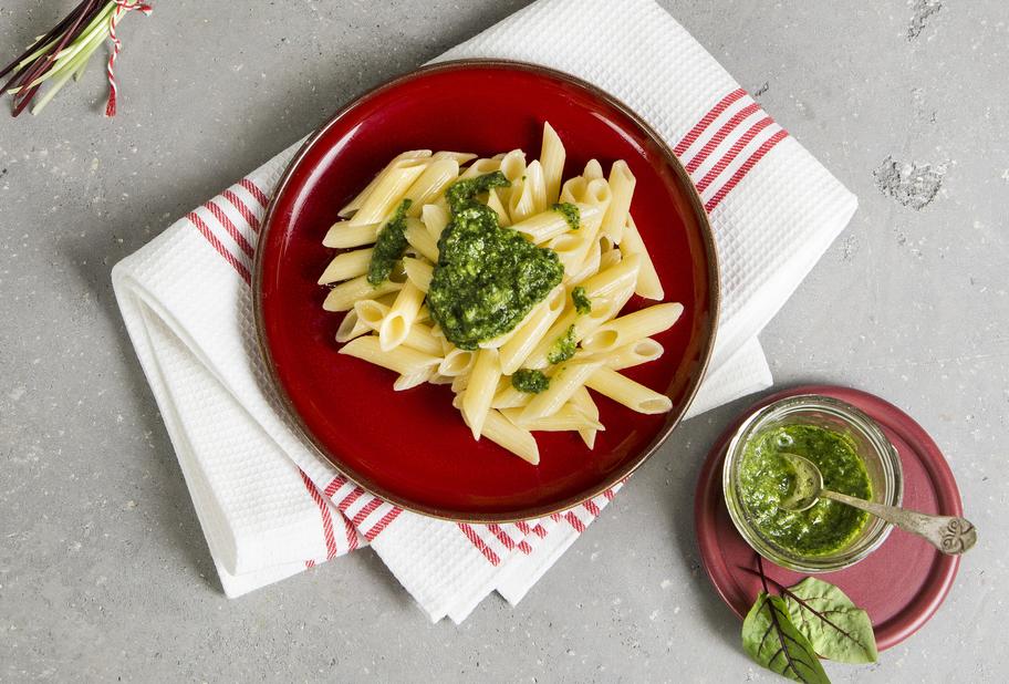 Wildkräuterpesto aus 5 Zutaten