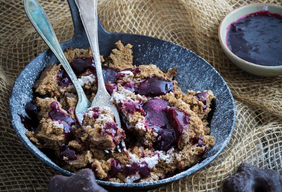 Lebkuchenschmarrn mit Kirschsoße