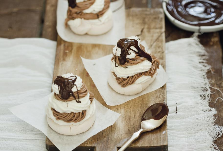 Baisertörtchen mit Kastaniencreme