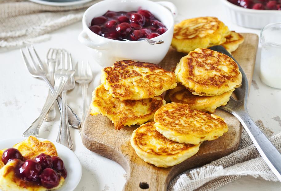 Kartoffelküchlein mit Kirschen