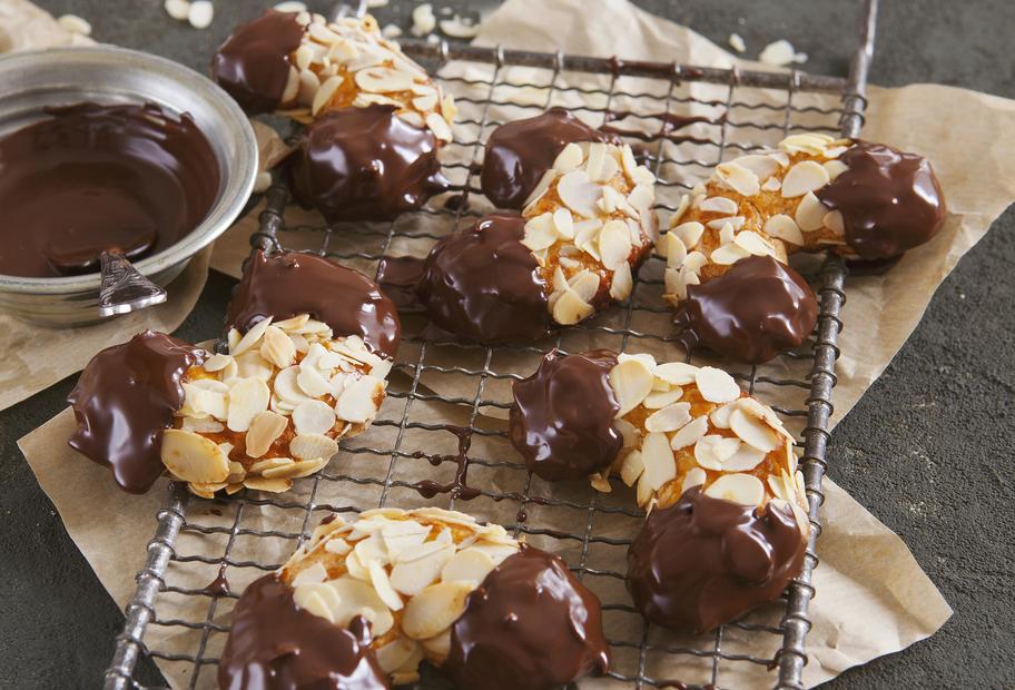 Saftige Mandelhörnchen