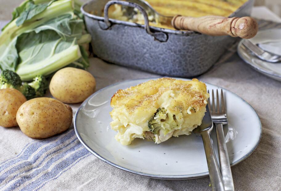 Brokkoli-Blumenkohl-Auflauf mit Hähnchen