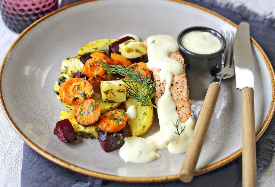 Lachs mit Ofengemüse und Honig-Senf-Dip für den Thermomix®