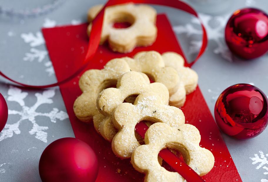 Blümchenplätzchen mit Rosmarin