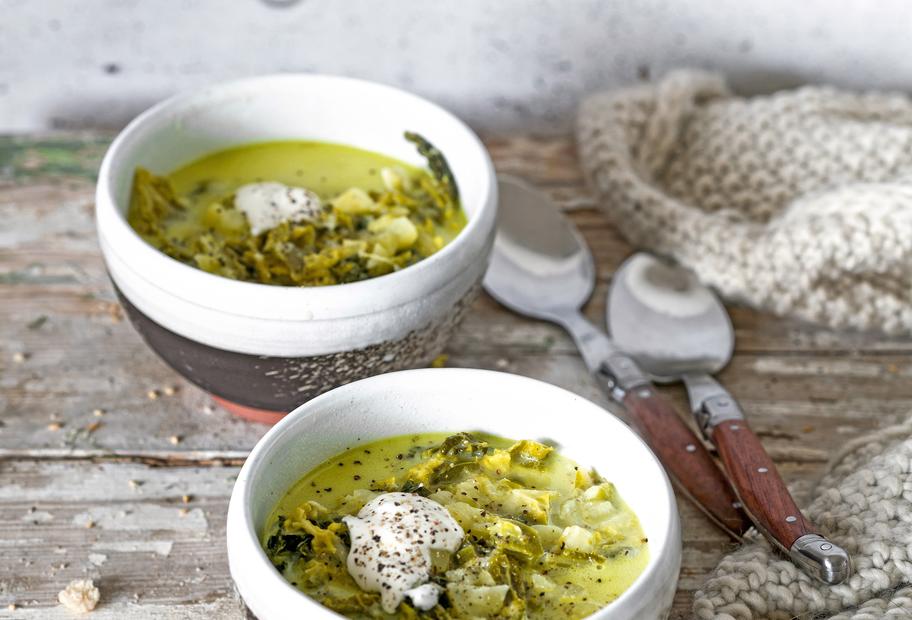 Käse-Wirsing-Suppe