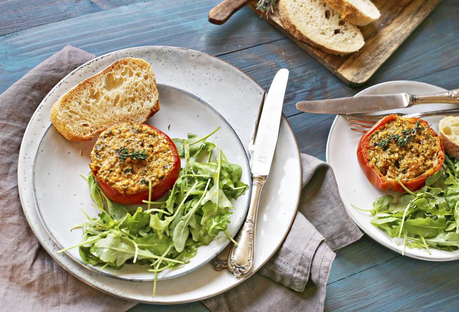 Pikant gefüllte Tomaten