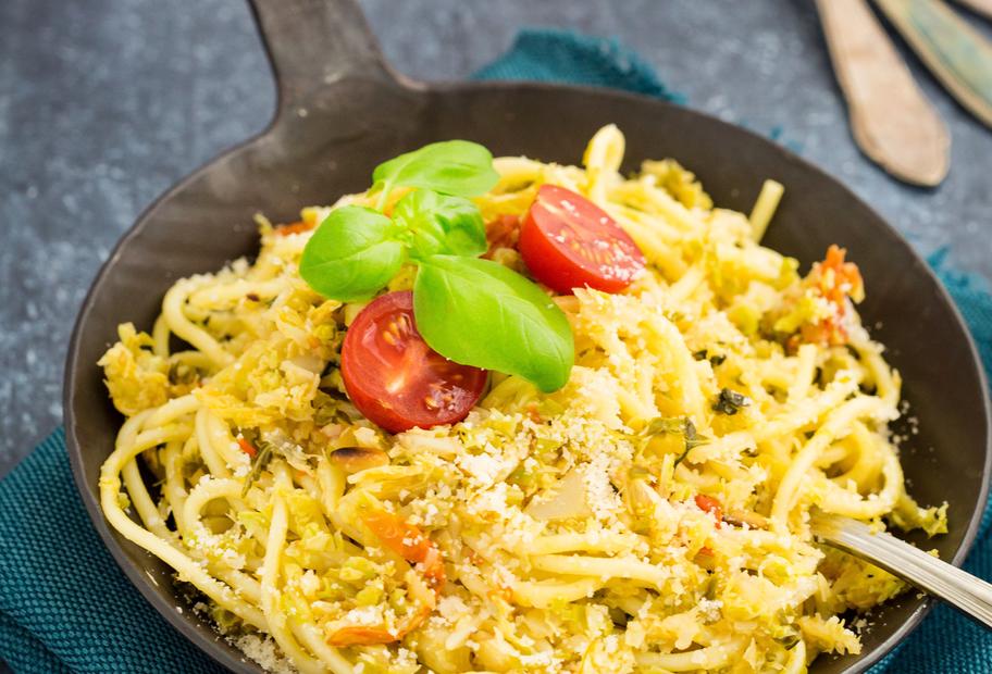 Wirsingpasta mit Kirschtomaten