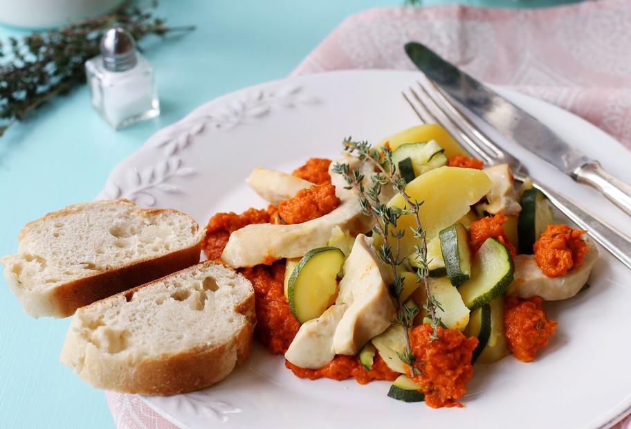 Mediterranes Hähnchen mit Fenchel und Zucchini