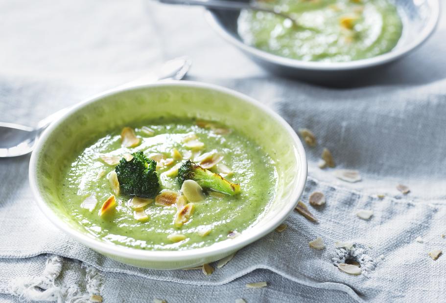 Brokkolisuppe im Thermomix® – einfaches Rezept | ZAUBERTOPF