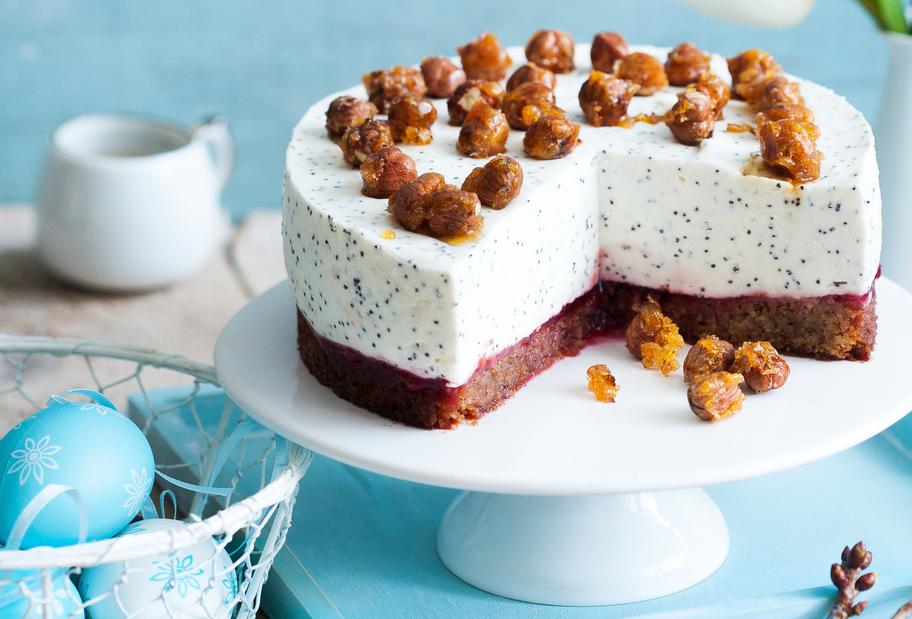 Unglaublich cremige Joghurt-Nuss-Torte