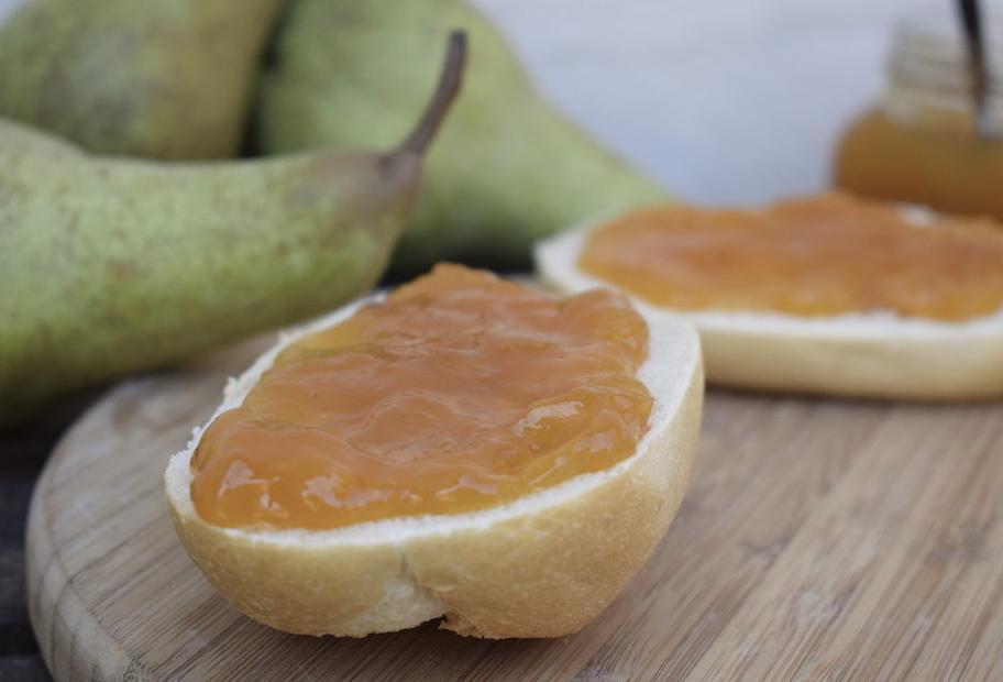 Birnenkonfitüre mit Amaretto