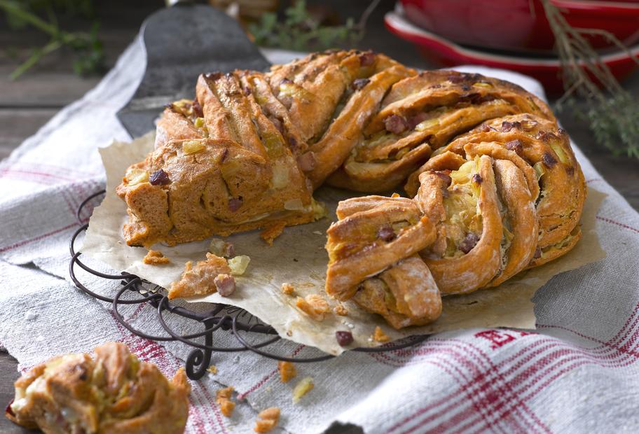 Gefülltes Zwiebelbrot
