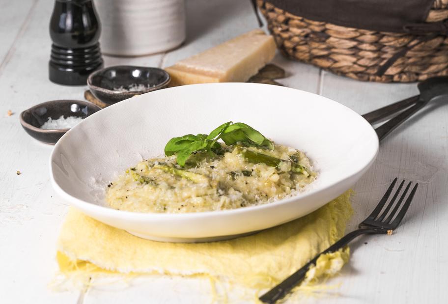 Feinstes Spargelrisotto mit grünem Spargel