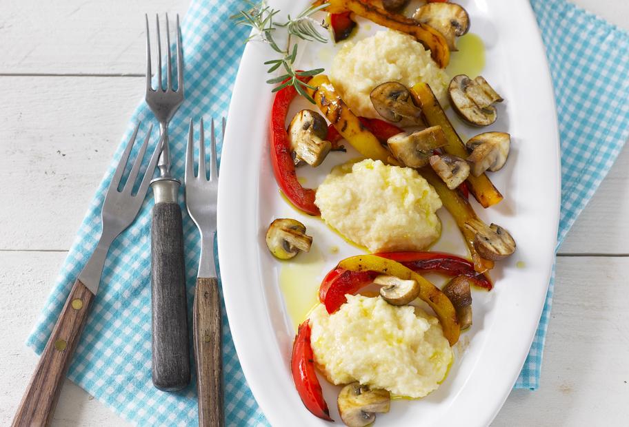 Polenta mit Paprika und Champignons